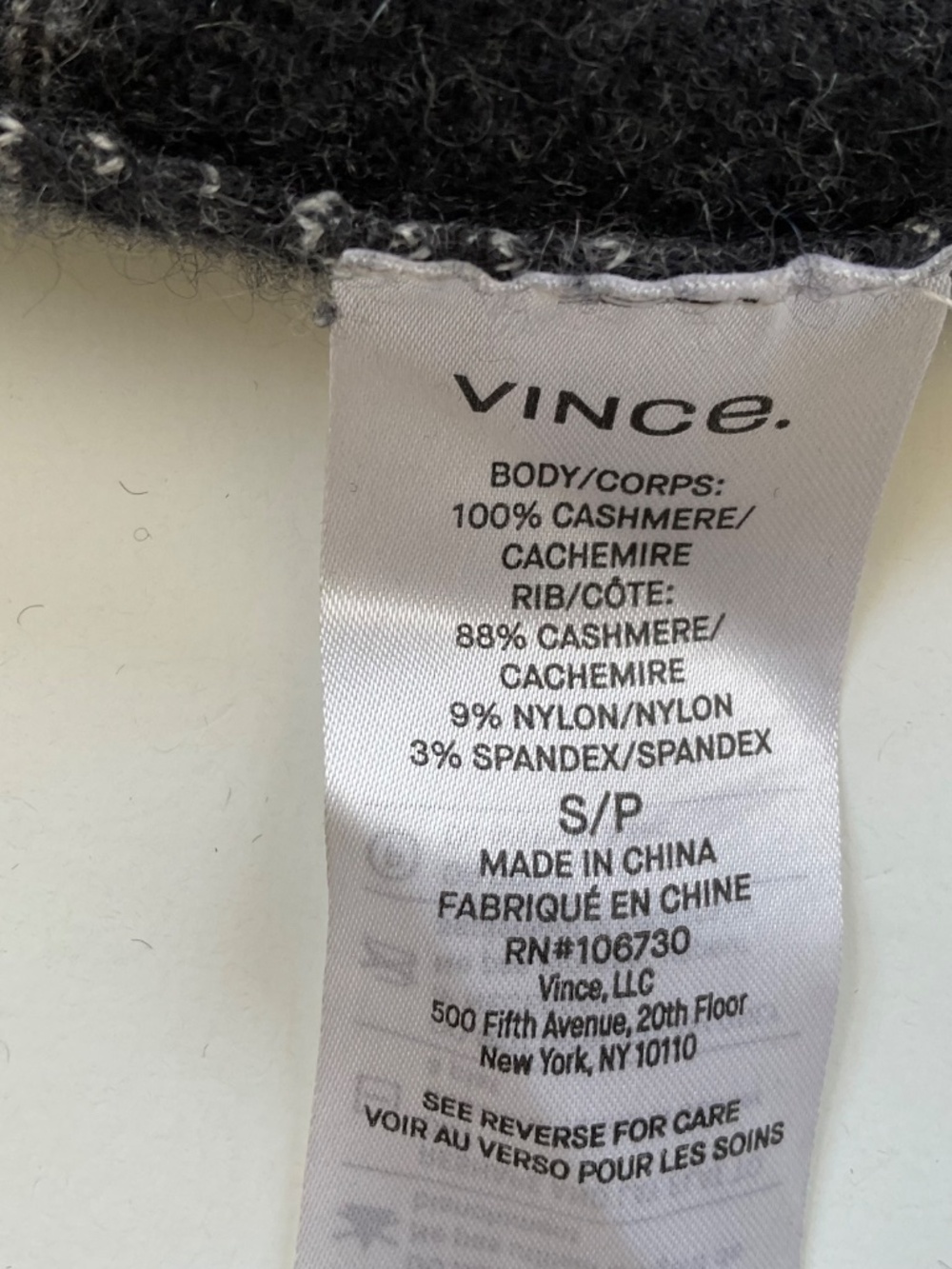 Vince 100% Cashmere Striped Crewneck Sweater Sz S Gray Soft Quiet Luxury Neutral - Picture 9 of 10